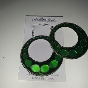 Round Two Tone Metal Enamel Earrings NWT